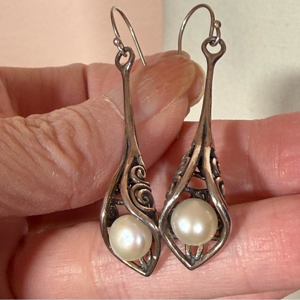 Noa Zuman Israel Sterling silver Filagree Cala Lilly real pearl drop earrings - Picture 7 of 17
